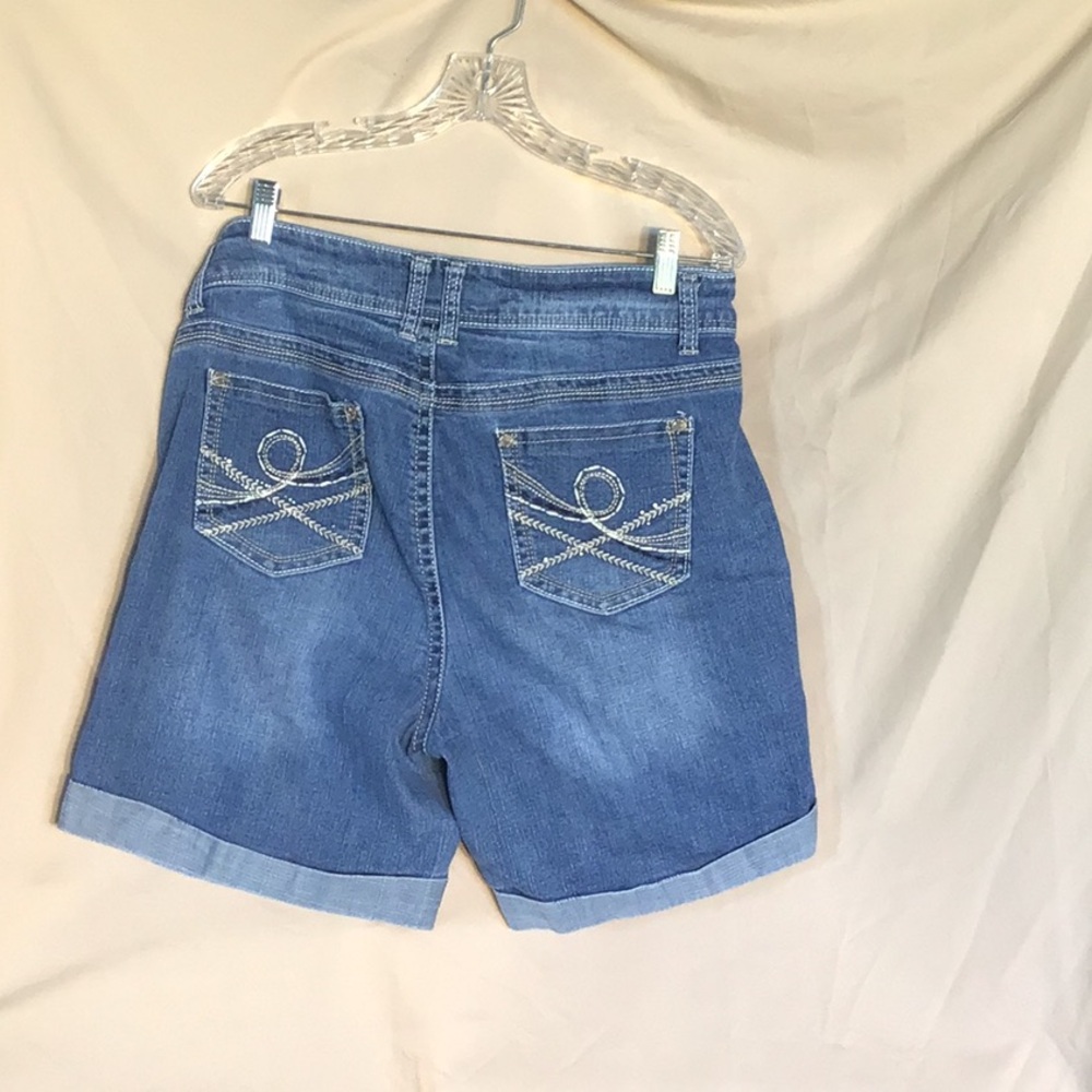 Classic Blue Jean Shorts with Stretchy Fit and Cuffed Hem - Picture 4 of 12
